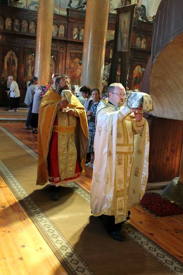 Празник на храм “Успение на Пресвета Богородица” в град Елена