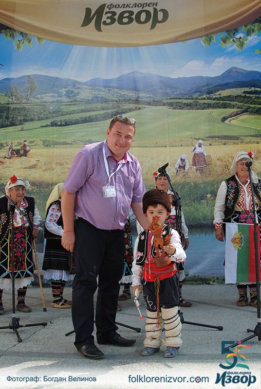 Свищов | Организаторите на VI-ти Национален Фолклорен Фестивал „Фолклорен извор” вече очакват първите участници