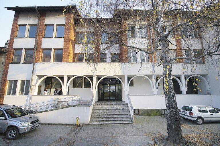Пари и власт | Община Велико Търново ще съфинансира европроекти на болница “Д-р Трейман”
