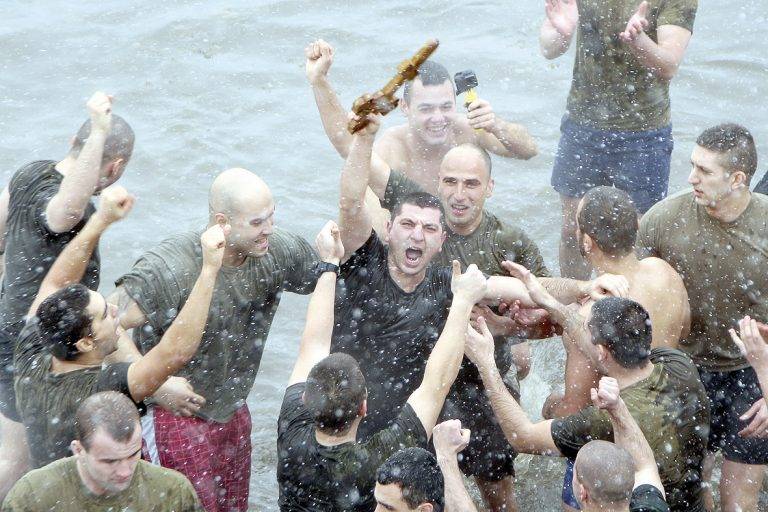 Свищов | В Свищов вадят богоявленския кръст от водите на Дунав