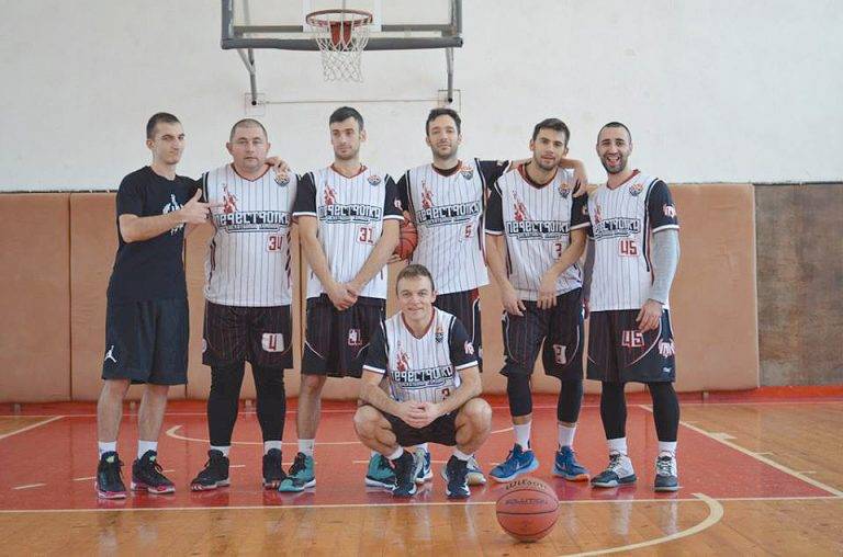 Спорт | “Баш Мечките” спечели дербито с “Фор Фън” в Националната баскетболна лига за аматьори
