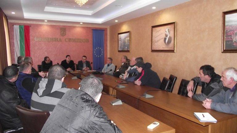 Таксиметрови шофьори, РУ – Свищов и Общината обединиха действията си срещу незаконните таксита