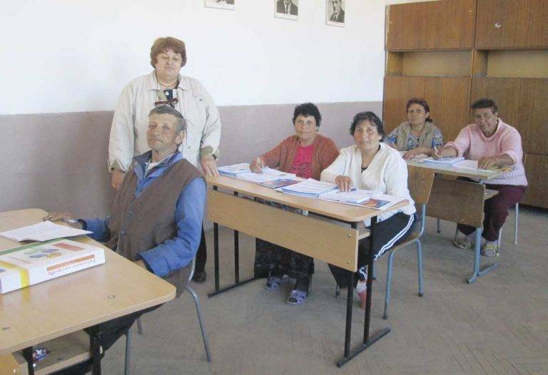 Общество | 76-годишен стана първокласник