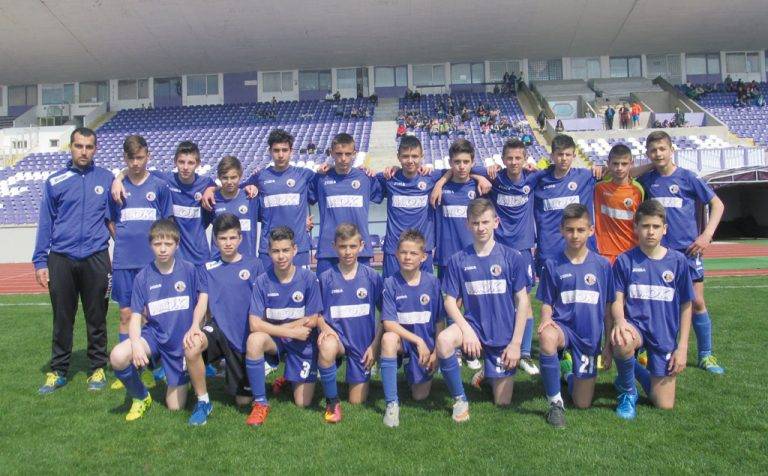 Спорт | Етърци (2003 г.) не се дадоха на “железничарите”