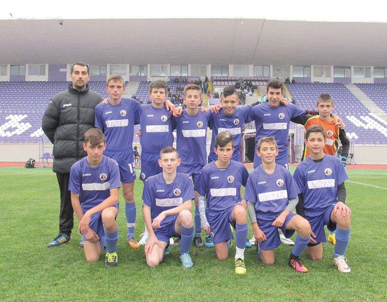 Спорт | Млад футболист на “Етър” замина за “Милан”