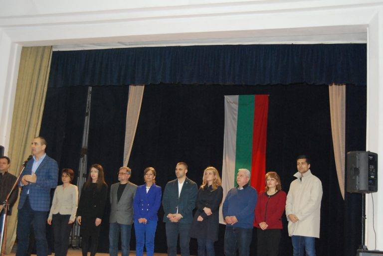 Горещи новини | Листата с номер 11 е изборът на Полски Тръмбеш