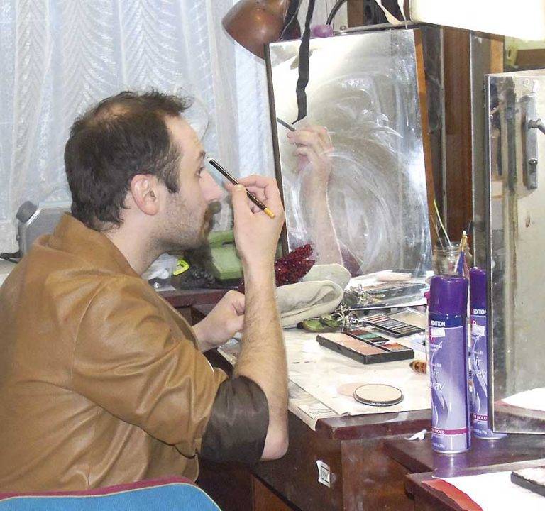 Великотърновци се разходиха под  светлините на прожекторите в МДТ