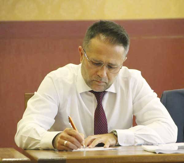 Пари и власт | Иван Иванов, водач на листата на “Нова република”: “Предлагаме замяна на клиничните пътеки с  диагностично-свързани групи и електронно здравеопазване”