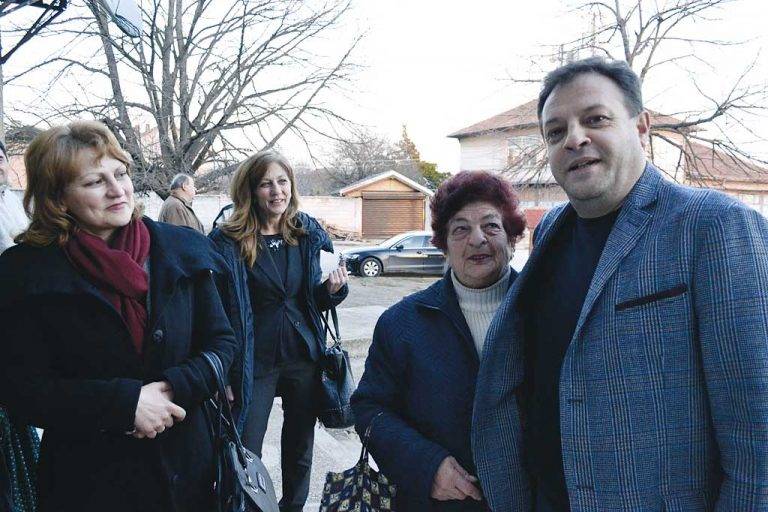 Пари и власт | В Беляковец и Присово пожелаха  11-а изборна победа на ГЕРБ