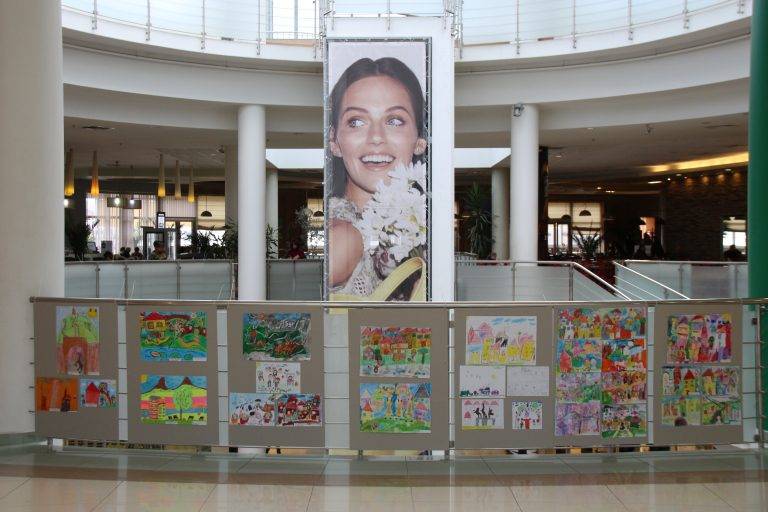 255 деца и ученици рисуваха за конкурса “Аз в един вълшебен град”