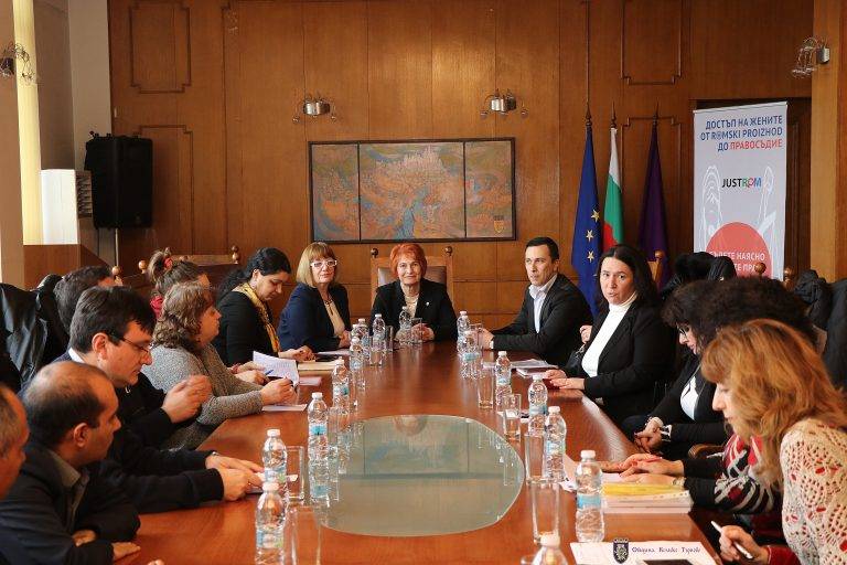 Горещи новини | Във Велико Търново стартира пилотен за пет европейски държави проект