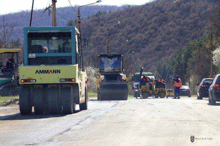Горещи новини | Преасфалтират най-разбитите участъци по улиците