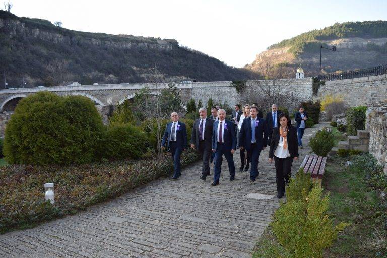 Министър-председателят Огнян Герджиков проведе среща с областния управител