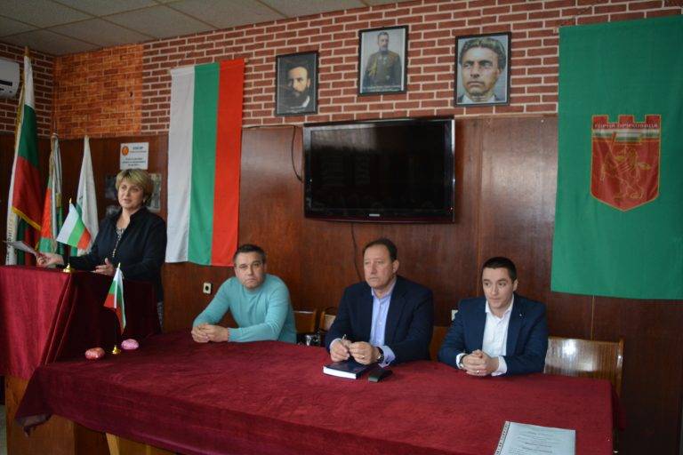 Горещи новини | Кандидатите от „БСП за България“ се срещнаха със запасни офицери в Горна Оряховица