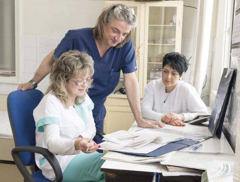 Здраве | Д-р Иван Толеков: “Хирургията е като жената, когато  си добър с нея и тя е добра с теб”