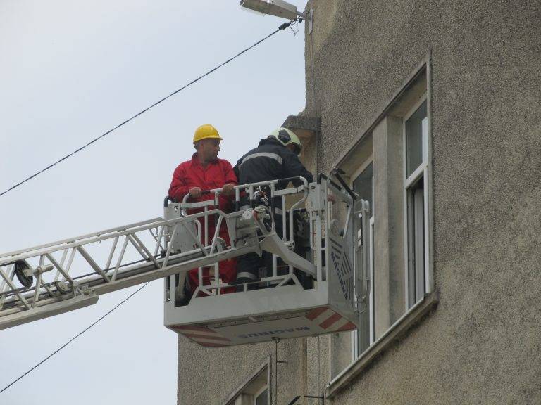 В Лясковец се проведе учение по плана за защита при бедствия