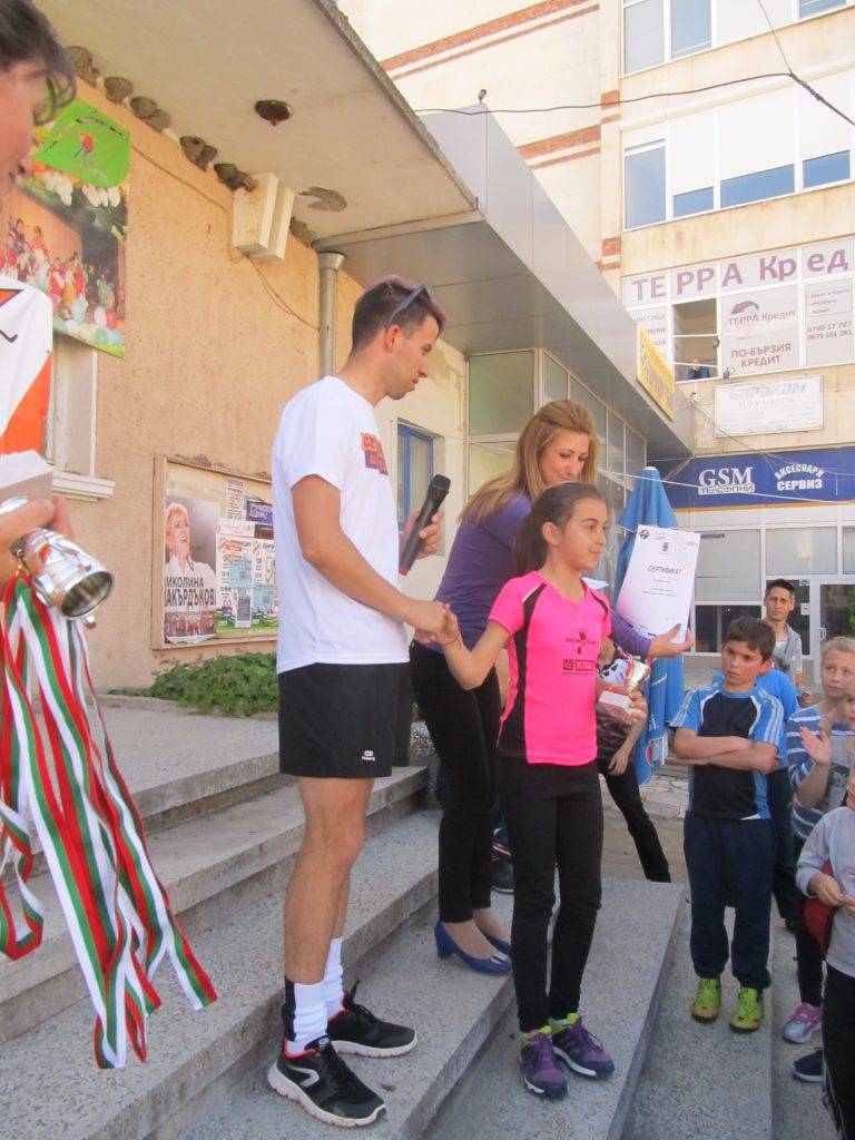 В Лясковец се проведе състезание в европейския Ден без асансьори