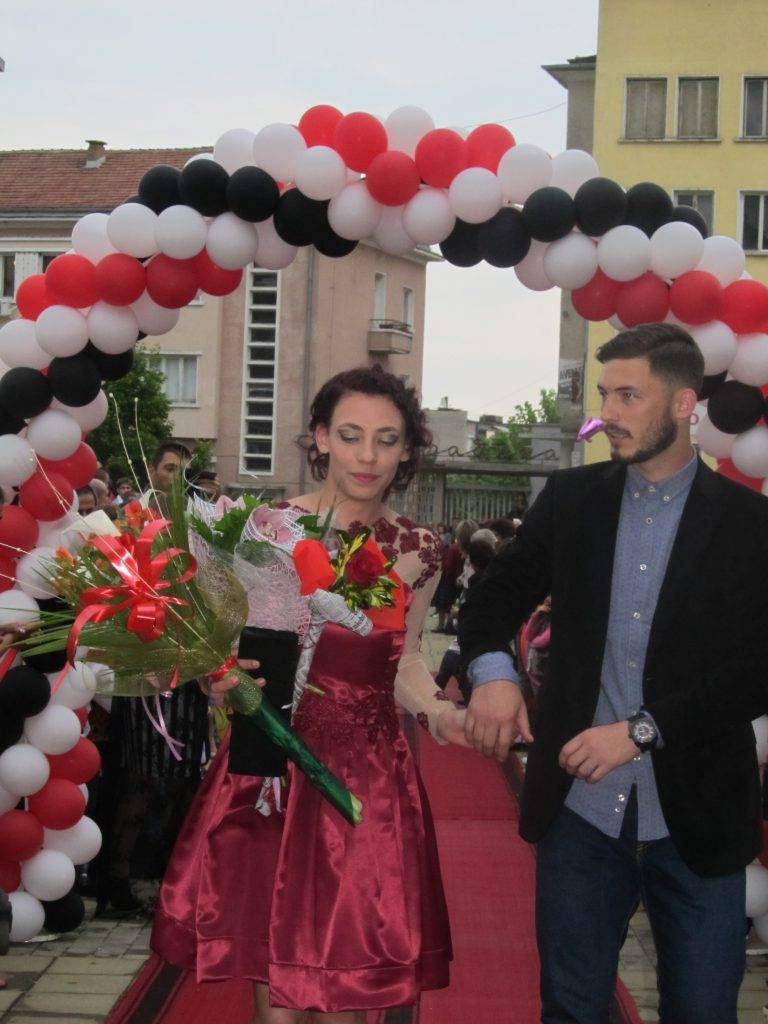 Лясковският випуск 2017 не изневери на традицията