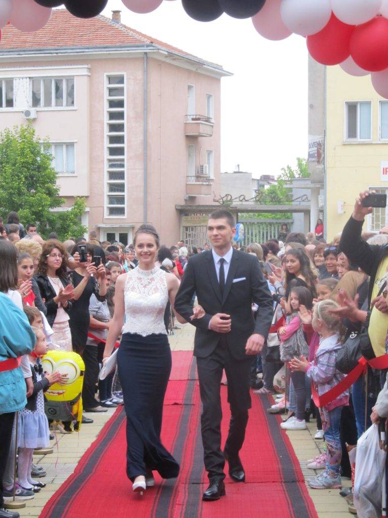 Лясковският випуск 2017 не изневери на традицията