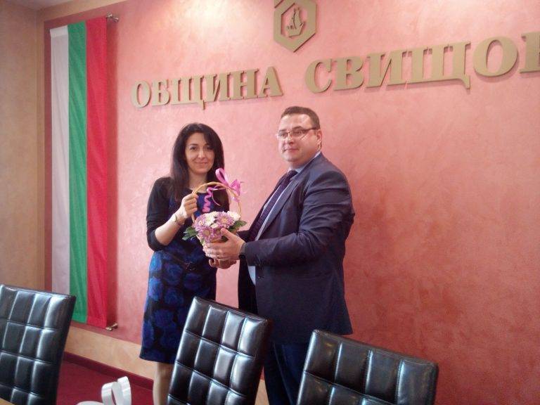 Горещи новини | Посланикът на Азербайджан   гостува на Община Свищов