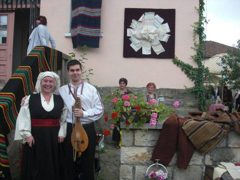 Колкото по-шарена е чергата, толкова повече радост в къщата