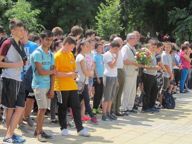 Лясковец почете паметта на Ботев