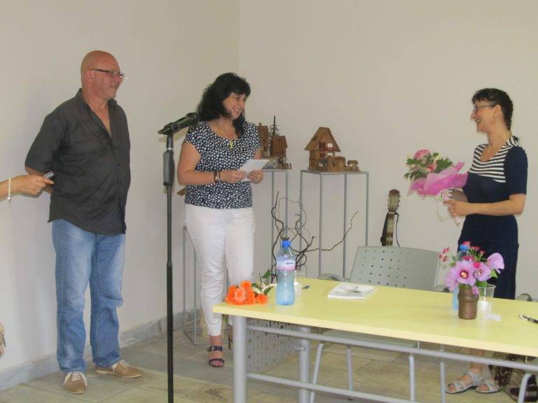 Горещи новини | В навечерието на Петровден Община Лясковец издаде стиховете на поета Пламен Капинчев