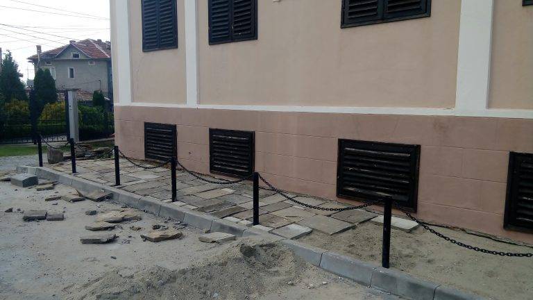 Свищов придобива по-приветлив и празничен вид в очакване на празника на града