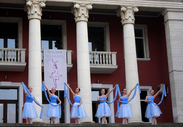 Над 120 деца се включиха в Десетия празник на балета в Лясковец