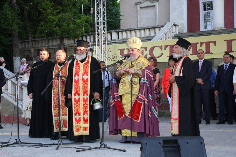 Лясковец отпразнува Петровден