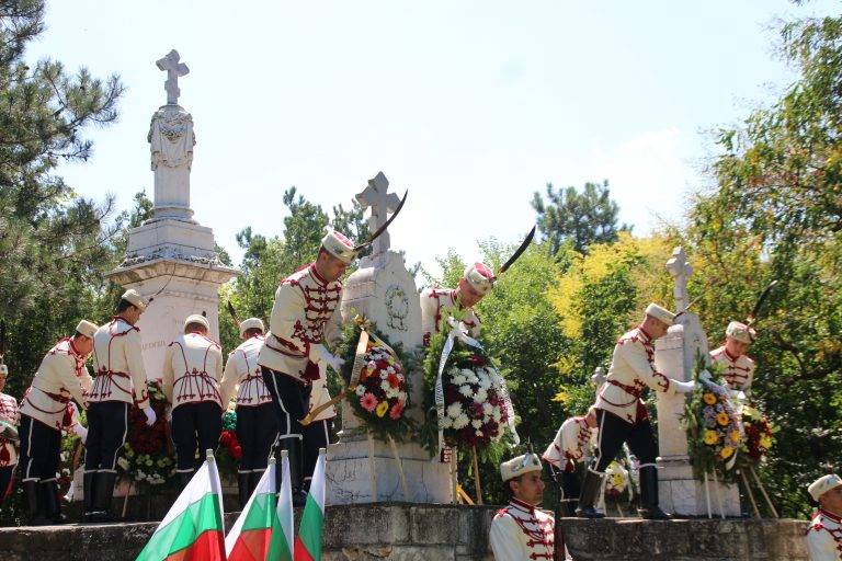 Горещи новини | Свищов чества тържествено  140 години от Освобождението си