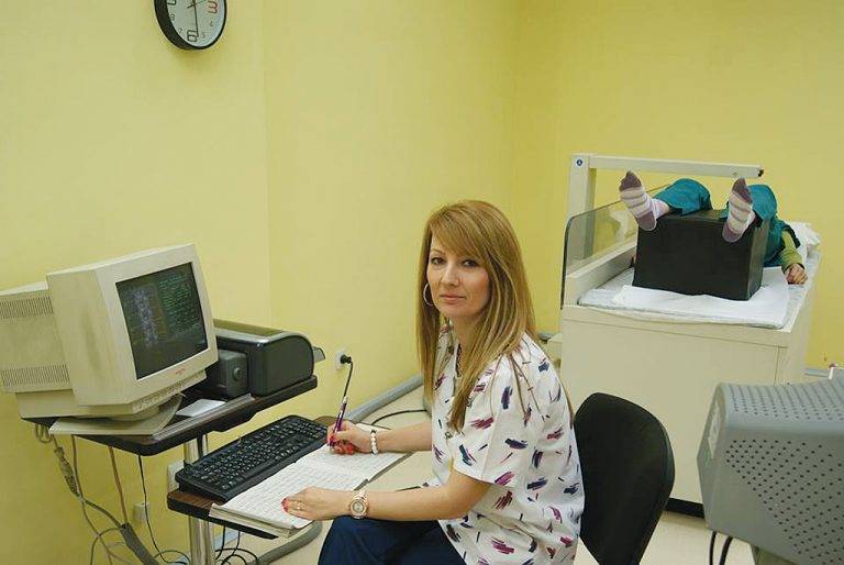 Здраве | Остеопорозата е епидемия сред жените,  всеки месец откриват по един нов болен мъж