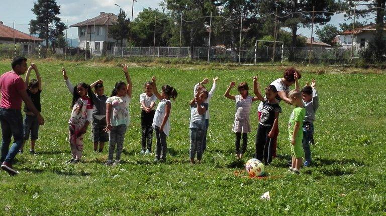 З0 деца на лятно училище в еленското село Майско