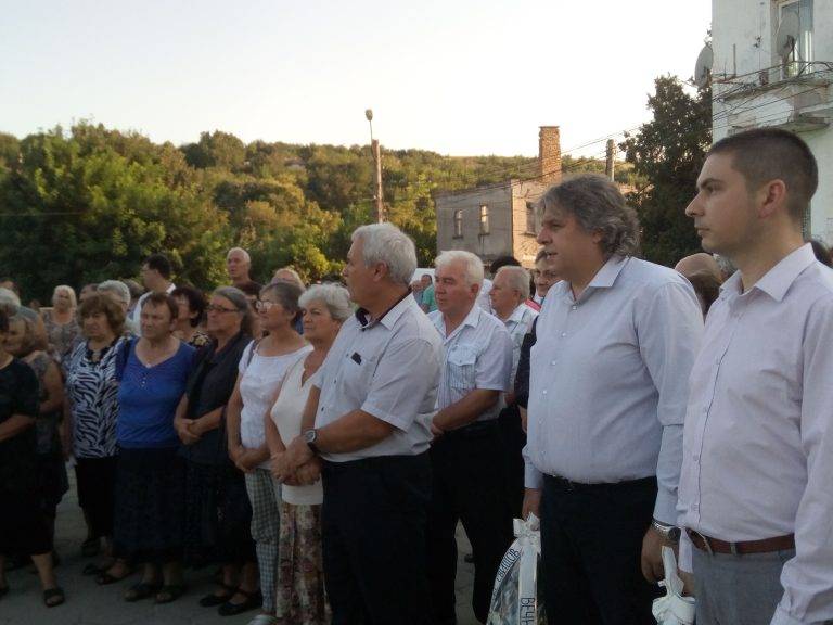 Паметник на Епископ Филип Станиславов издигнаха в родното му село Ореш