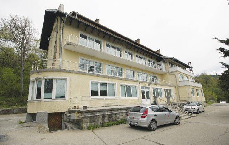 Горещи новини | Намаляват болните от туберкулоза