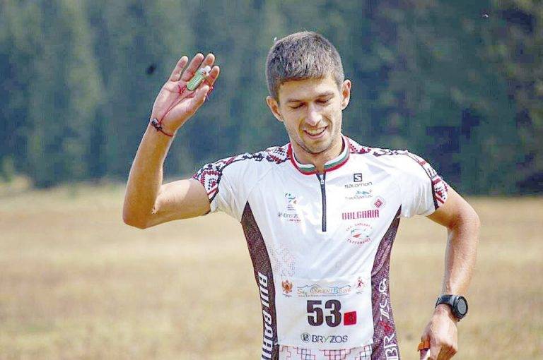 Спорт | Иван Сираков е трикратен шампион на Югоизточна Европа по ориентиране