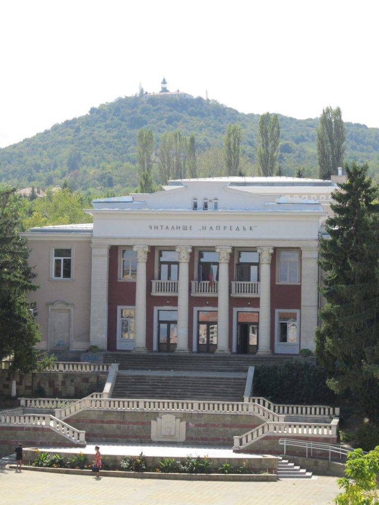 Най-голямото читалище „Напредък – 1870“ в Община Лясковец се обновява с 1,2 милиона лева