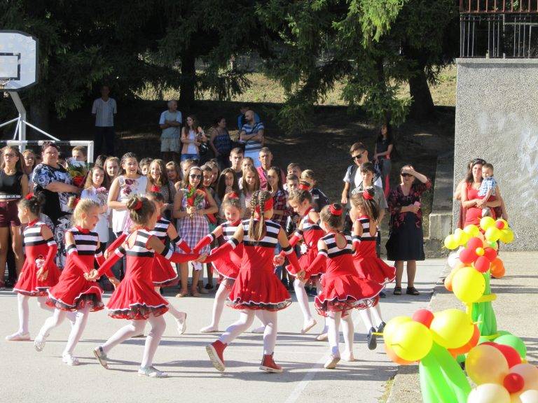 В Лясковец тържествено бе открита новата учебна година