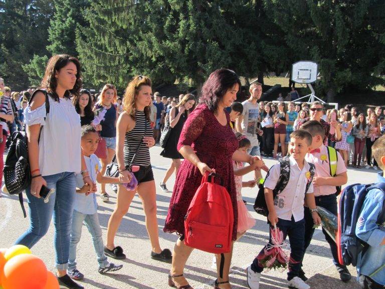 В Лясковец тържествено бе открита новата учебна година