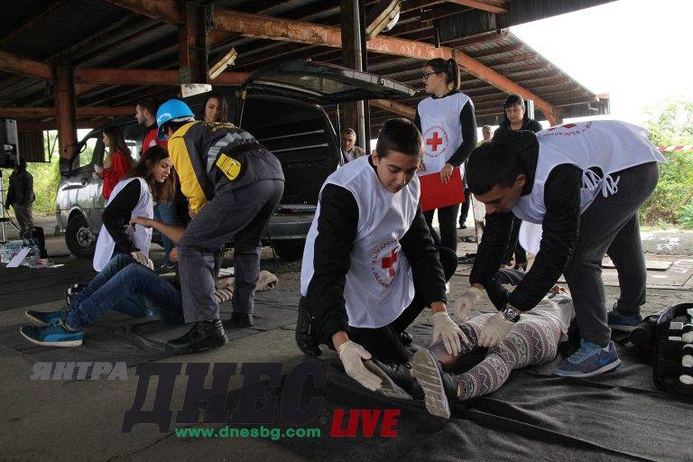 “Спасиха” от бедствие 35 000 души в Горна Оряховица и Първомайци