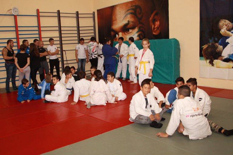 В Свищов се проведе официално откриване на обновената зала по джудо в УК „Алеко Константинов“