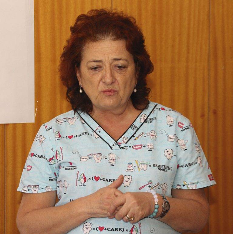 Здраве | Д-р Майя Грашкина, управител на “Дентален център 1” ЕООД: “За първи път поставихме зъбни  протези на петгодишни деца”