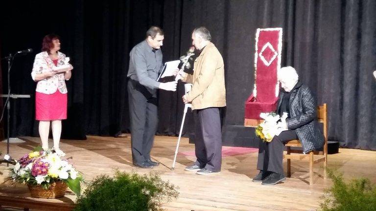 Козаревският театър отбеляза двоен празник