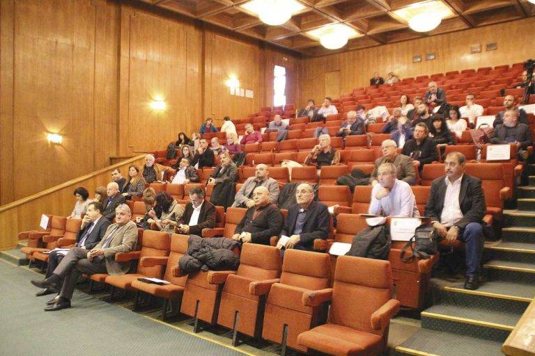 Горещи новини | Съветниците продължават да са  примерни, не отсъстват от сесии