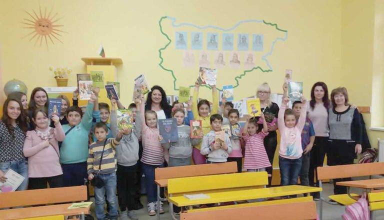 Лясковец | Най-старото училище в Лясковец отбеляза своя патронен празник