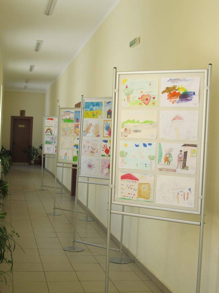 Горещи новини | За участие във втора Национална изложба кани ръководството на лясковското училище „Цани Гинчев”