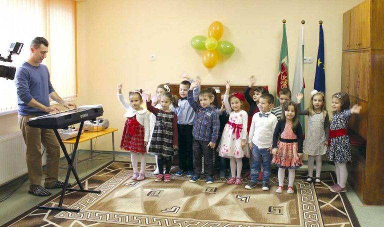 Зам.-министър Деница Николова откри обновена забавачка в Г. Оряховица