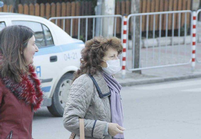 Здраве | Епидемиолози препоръчват  “Респираторен етикет” против грипа