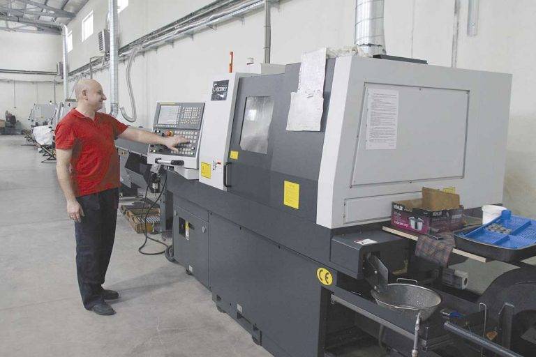 Пари и власт | С над 2 милиона лева фирма  “ДАВ 11” ООД подобрява енергийната си ефективност