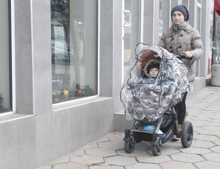 Общество | През 2018 година – заплата от 510 лв. и повече пари за майчинство